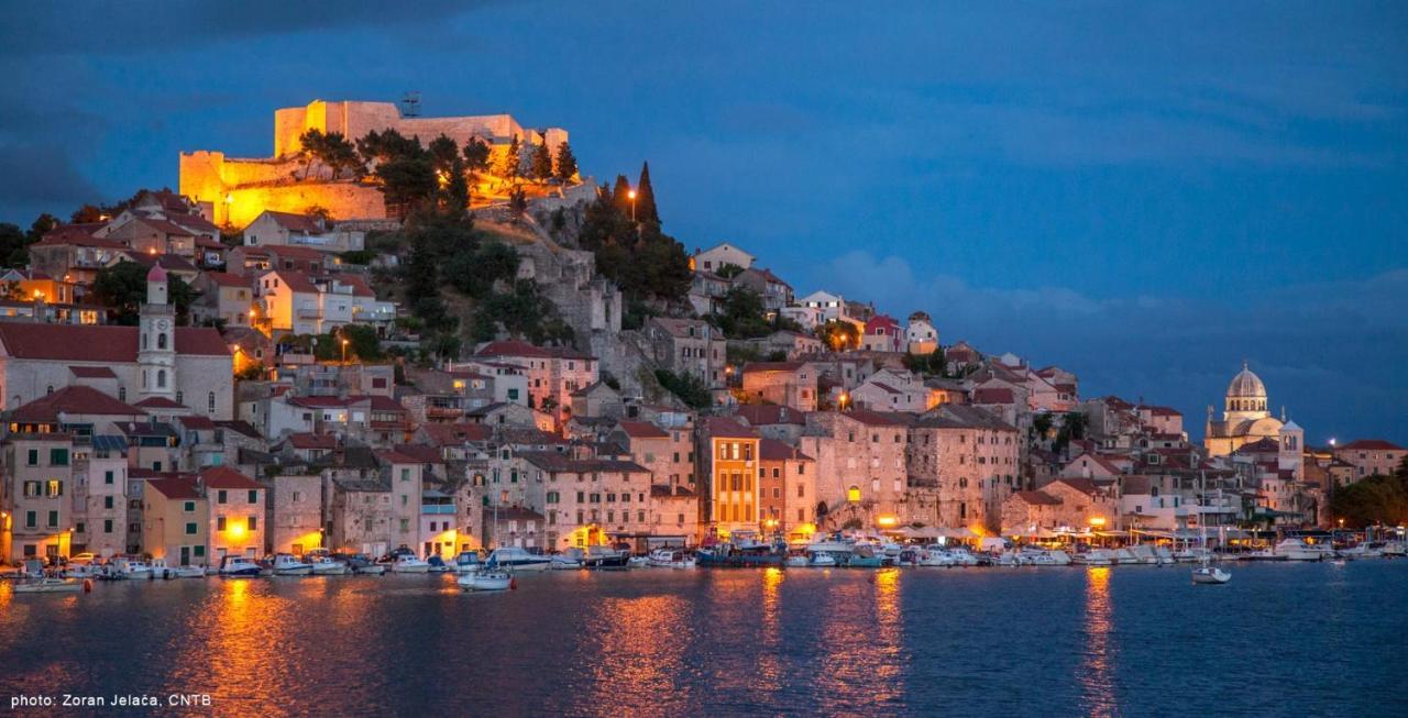 Apartments Gveric Šibenik Exteriör bild